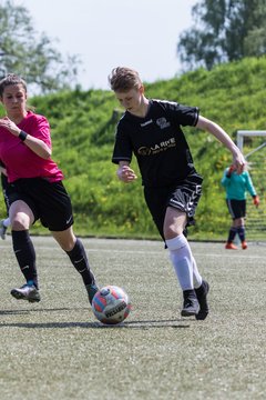 Bild 36 - B-Juniorinnen Pokalfinale SV Henstedt Ulzburg - SG Holstein Sued : 2:0